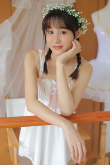 美丽小蜜桃