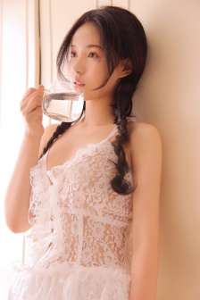 老头老太婆树林中作爱